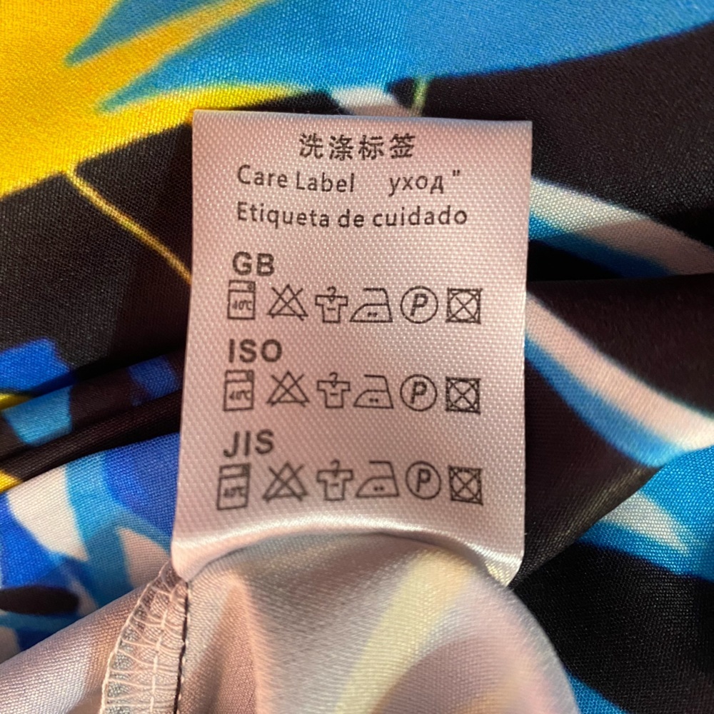 Men’s Tropical Print Shirt - Picture 3 of 3